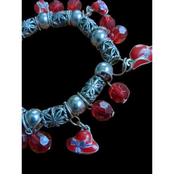 Red Hat Society Stretch  Bracelet Red Beads Red Enamel Silver Back Hat Charms - Picture 2 of 3